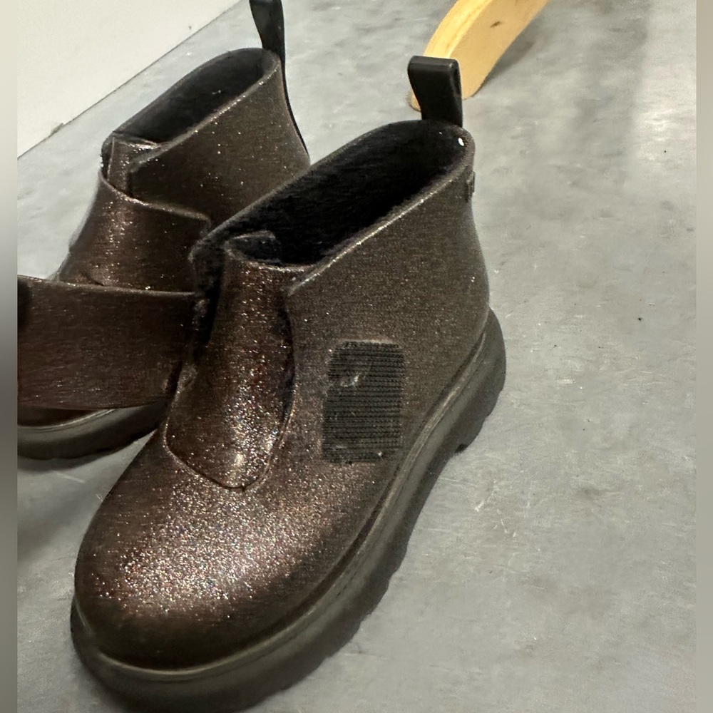 Mini Melissa Sparkly Ankle Kids Boots - Picture 3 of 6